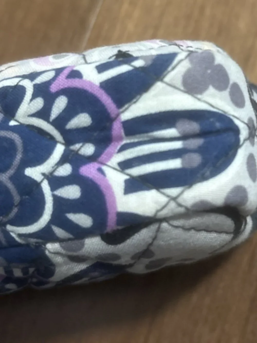 Vera Bradley Cosmetic Case Mimosa Medallion Zip Quilted Travel Bag 8”x3”x1.5”